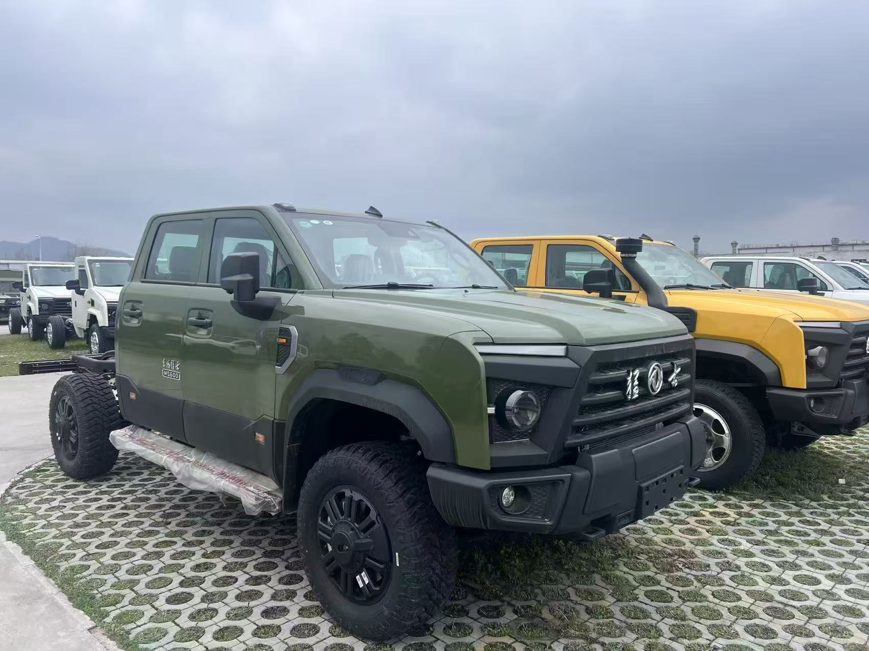 MS600 双排皮卡底盘